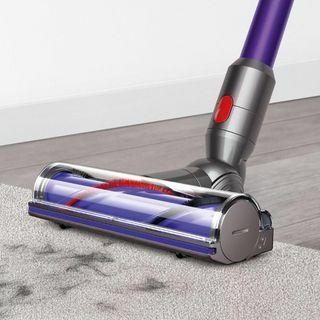 Aspirador de animales Dyson V8 reacondicionado