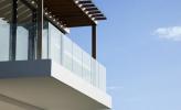 Ideas de balcones con estilo y cómo adaptar una terraza en la azotea