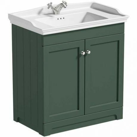 Mueble de baño tradicional verde de The Bath Co.