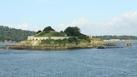 Isla de Drake en Plymouth Sound, Inglaterra