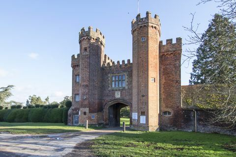 ala que necesita renovación en el castillo de lullingstone en venta