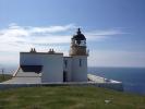 El histórico Stoer Lighthouse en Sutherland, Escocia, está en el mercado