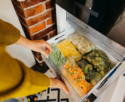 un surtido de verduras congeladas